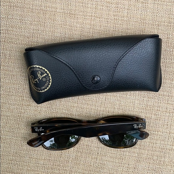 Ray-Ban Tortoise Shell Sunglasses LIKE NEW - Picture 3 of 8